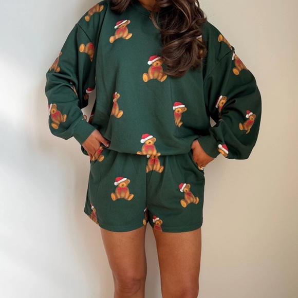 These Three Other - Green Teddy Bear Print Women's Lounge Set